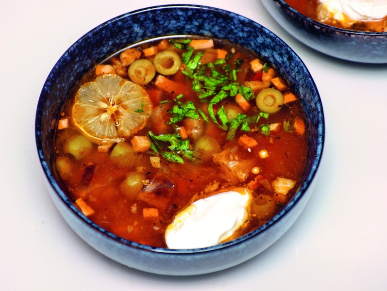 Добыть и приготовить. Дикие рецепты охотникаЯ обязательно буду угощать родных и друзей свежеприготовленной дичью и с радостью поделюсь с читателями несколькими рецептами. Возможно, они придутся вам по вкусу, и вы добавите их в список любимых блюд. Приятного аппетита и ни пуха, ни пера!