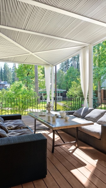 Преображение дома: из барочного замка — в светлый уютный интерьер для большой семьи