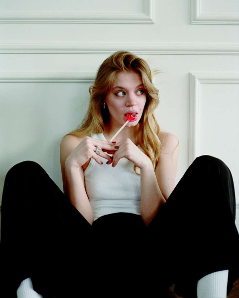 Карина Александрова: «Долго не могла смотреть на себя в зеркало»